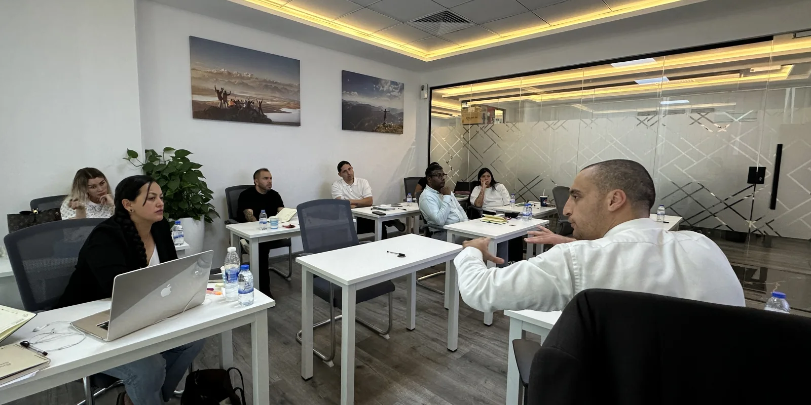 Sarmat trainer walking Certified PRO students through a UAE government documentation workflow